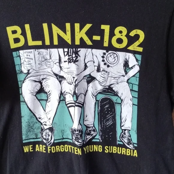 Men's SZ S BLINK 182 TEE AWESOME!!! - Picture 2 of 3